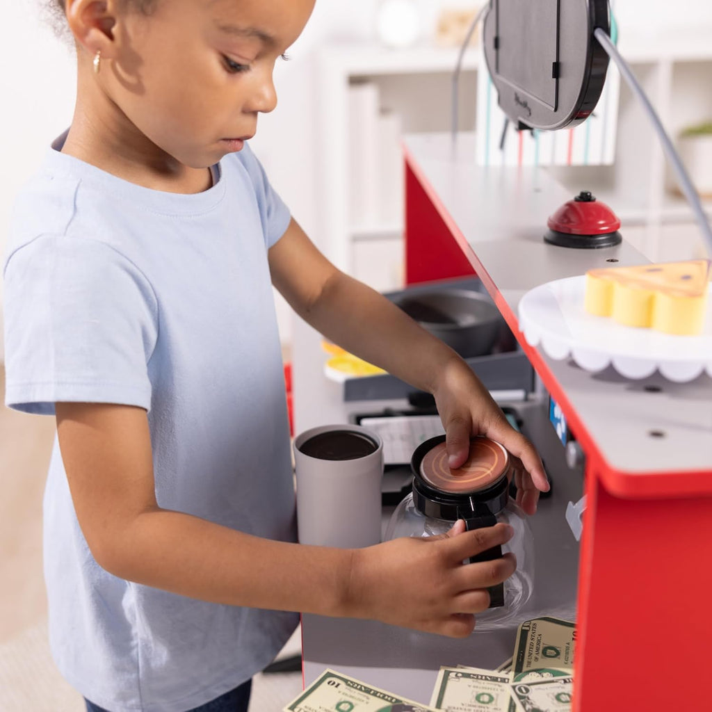 Star Diner Restaurant 41-Piece Play Set