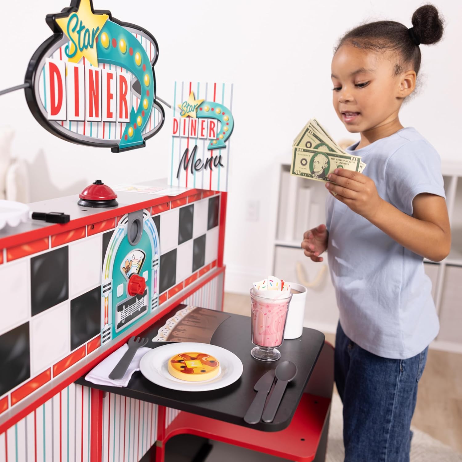 Star Diner Restaurant 41-Piece Play Set